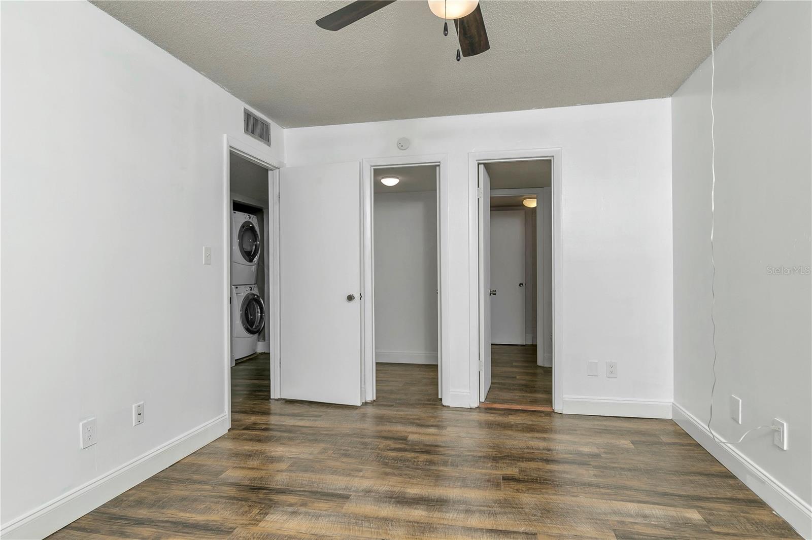 Image 23 of 35 For 637 Silver Pass B