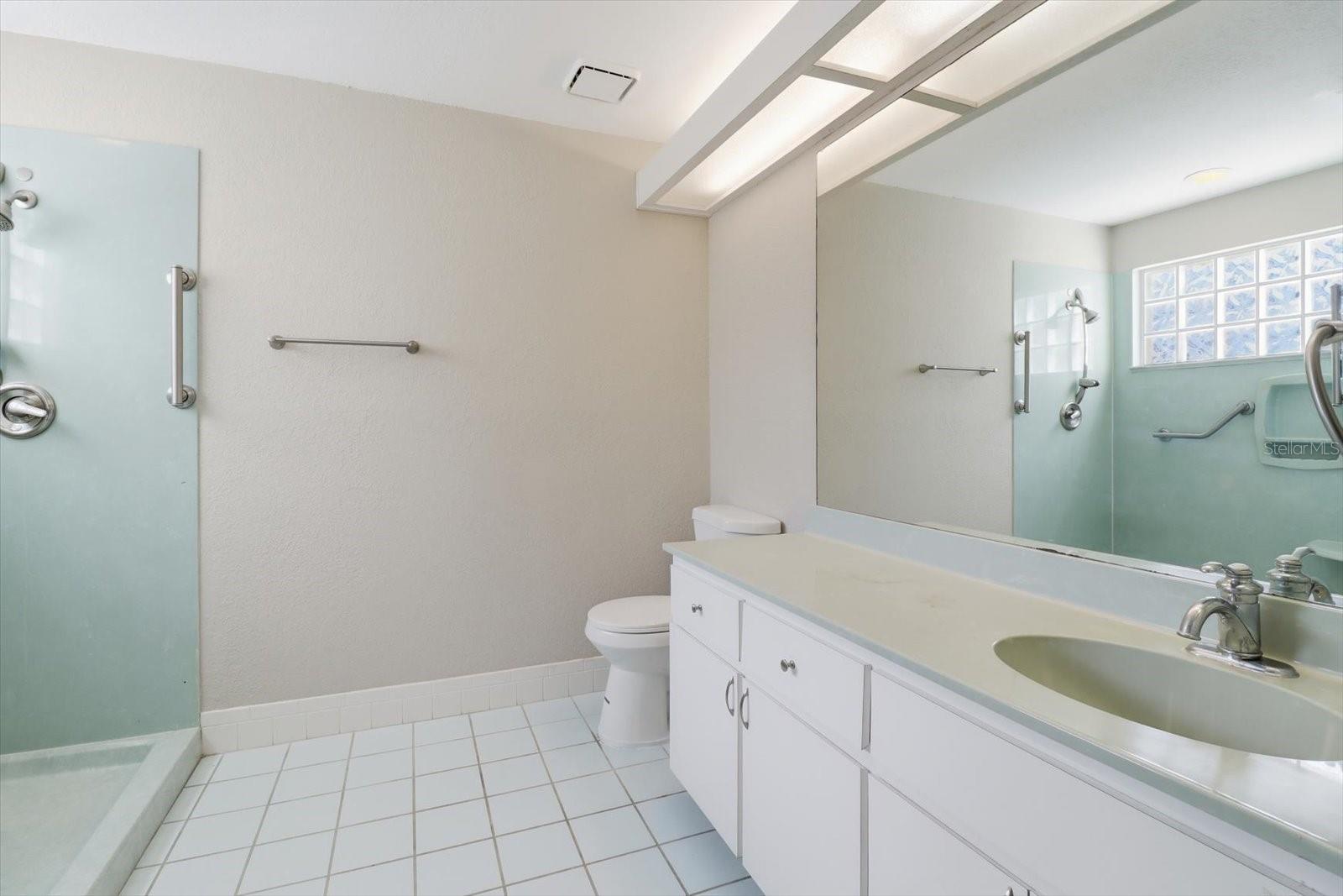 Image 18 of 31 For 8105 108th Street