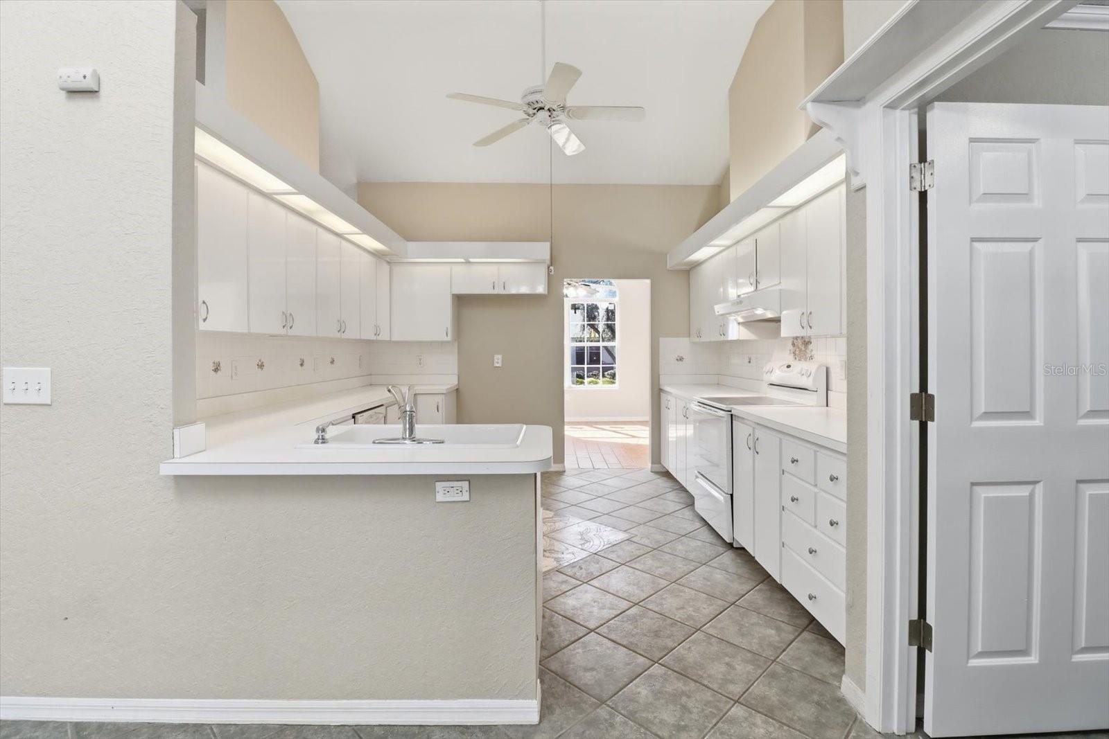 Image 7 of 31 For 8105 108th Street