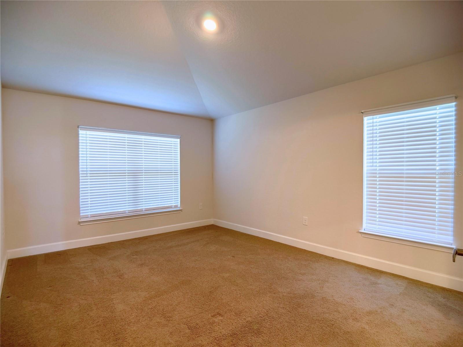 Image 11 of 25 For 4549 25th Loop