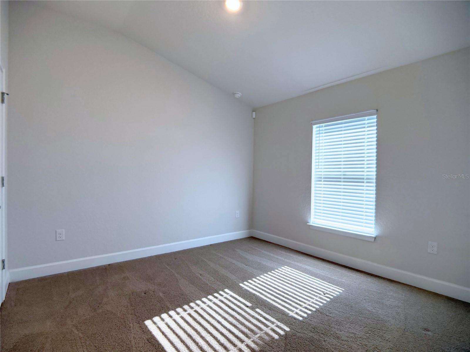 Image 15 of 25 For 4549 25th Loop