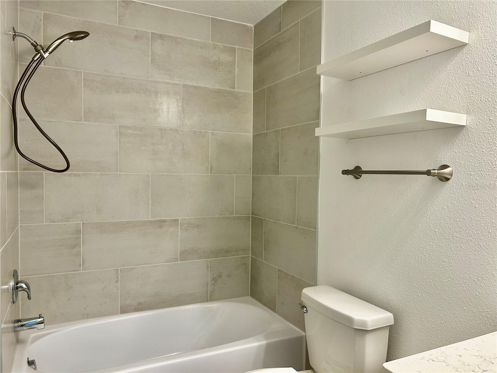 Image 20 of 31 For 3339 37th Avenue Road