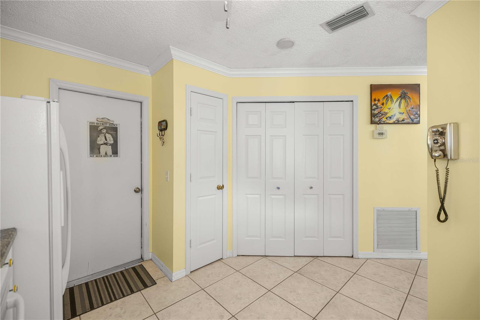 Image 14 of 32 For 511 Alameda Avenue