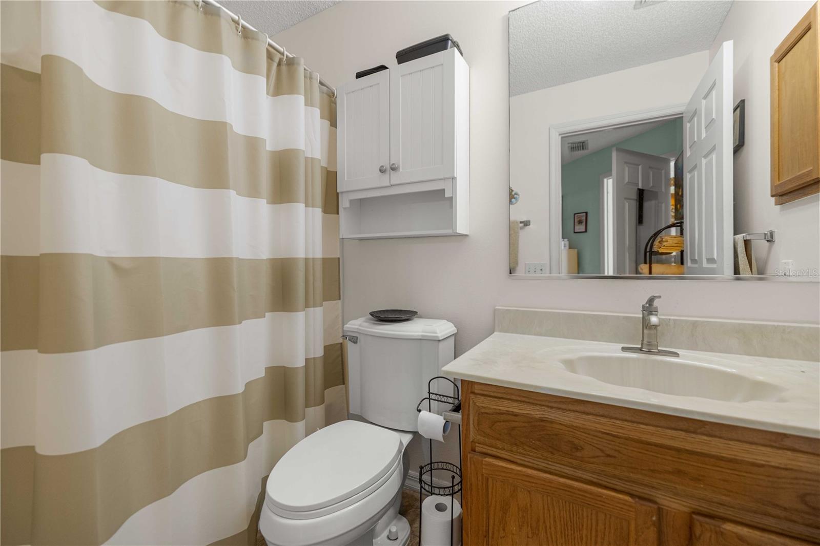 Image 17 of 32 For 511 Alameda Avenue