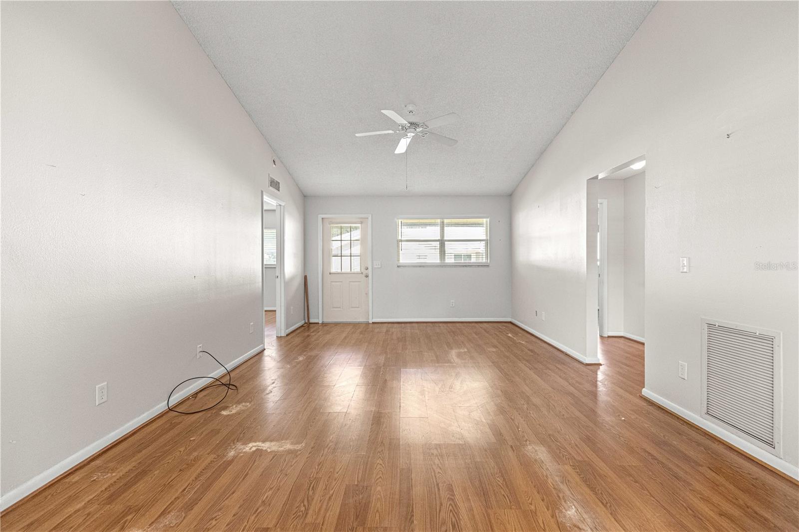 Image 14 of 30 For 9728 94th Court B