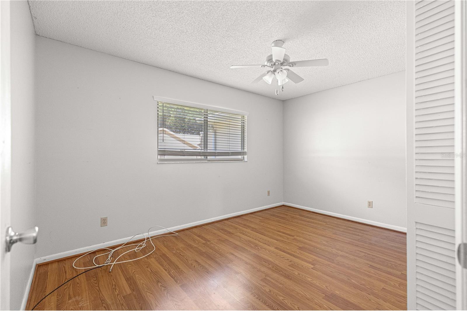 Image 15 of 30 For 9728 94th Court B