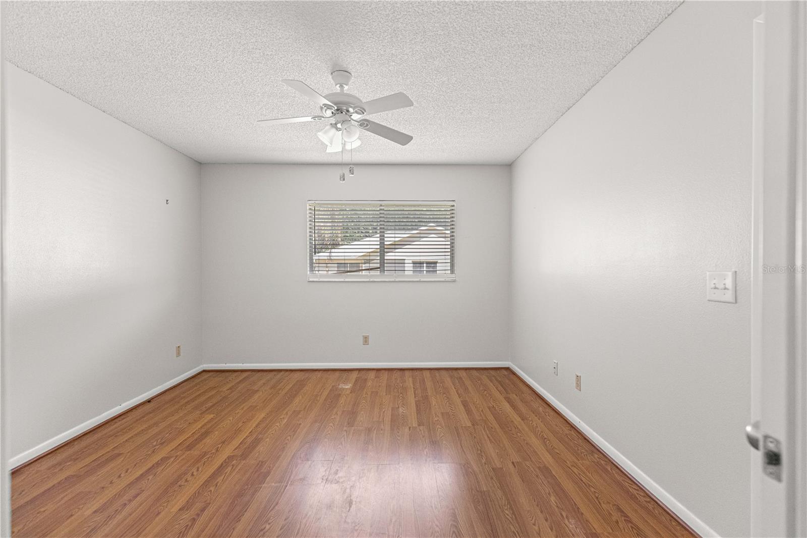 Image 19 of 30 For 9728 94th Court B