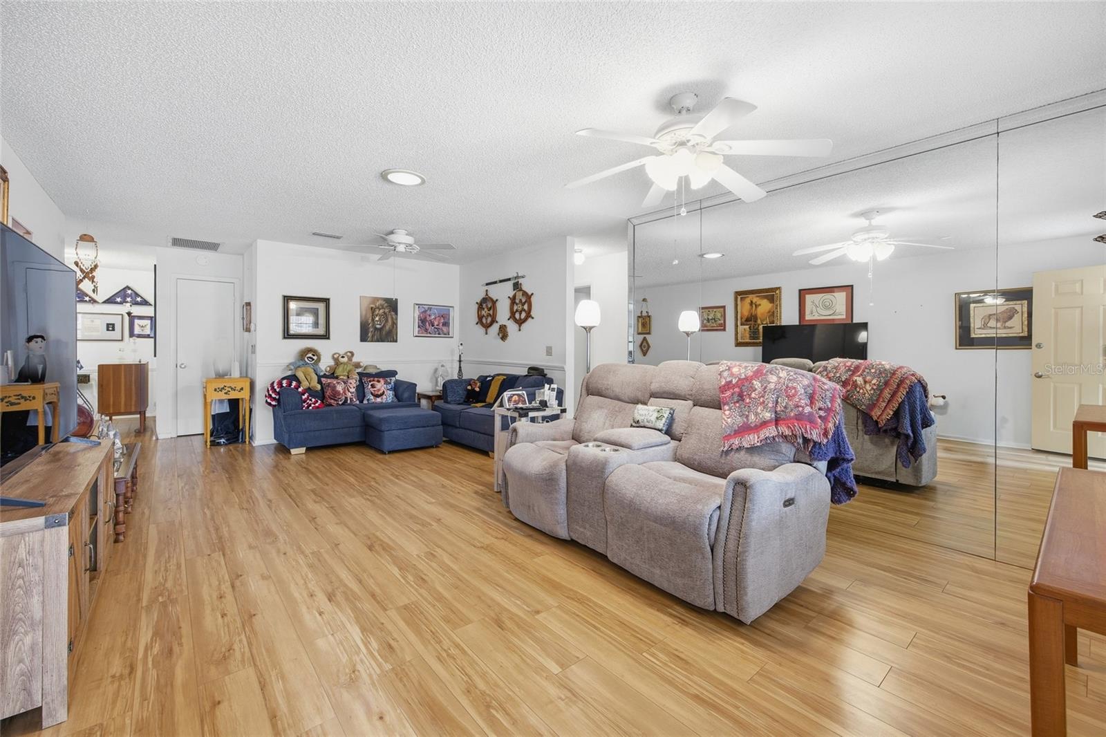 Image 25 of 42 For 9335 85th Terrace E