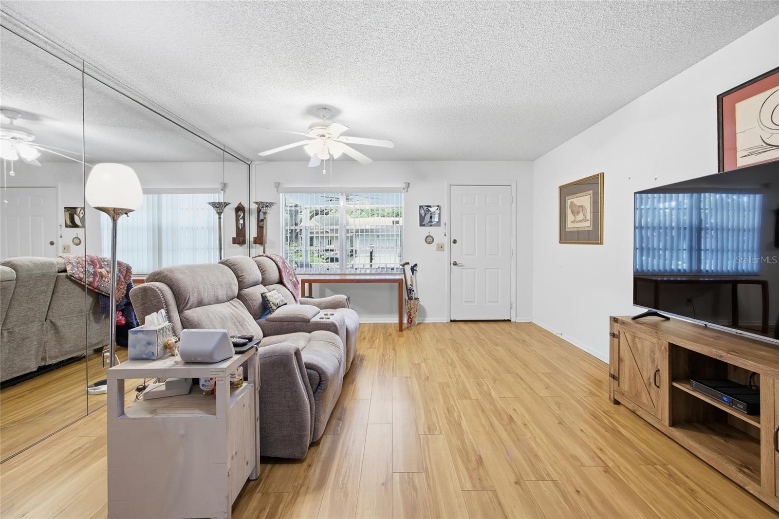 Image 27 of 42 For 9335 85th Terrace E