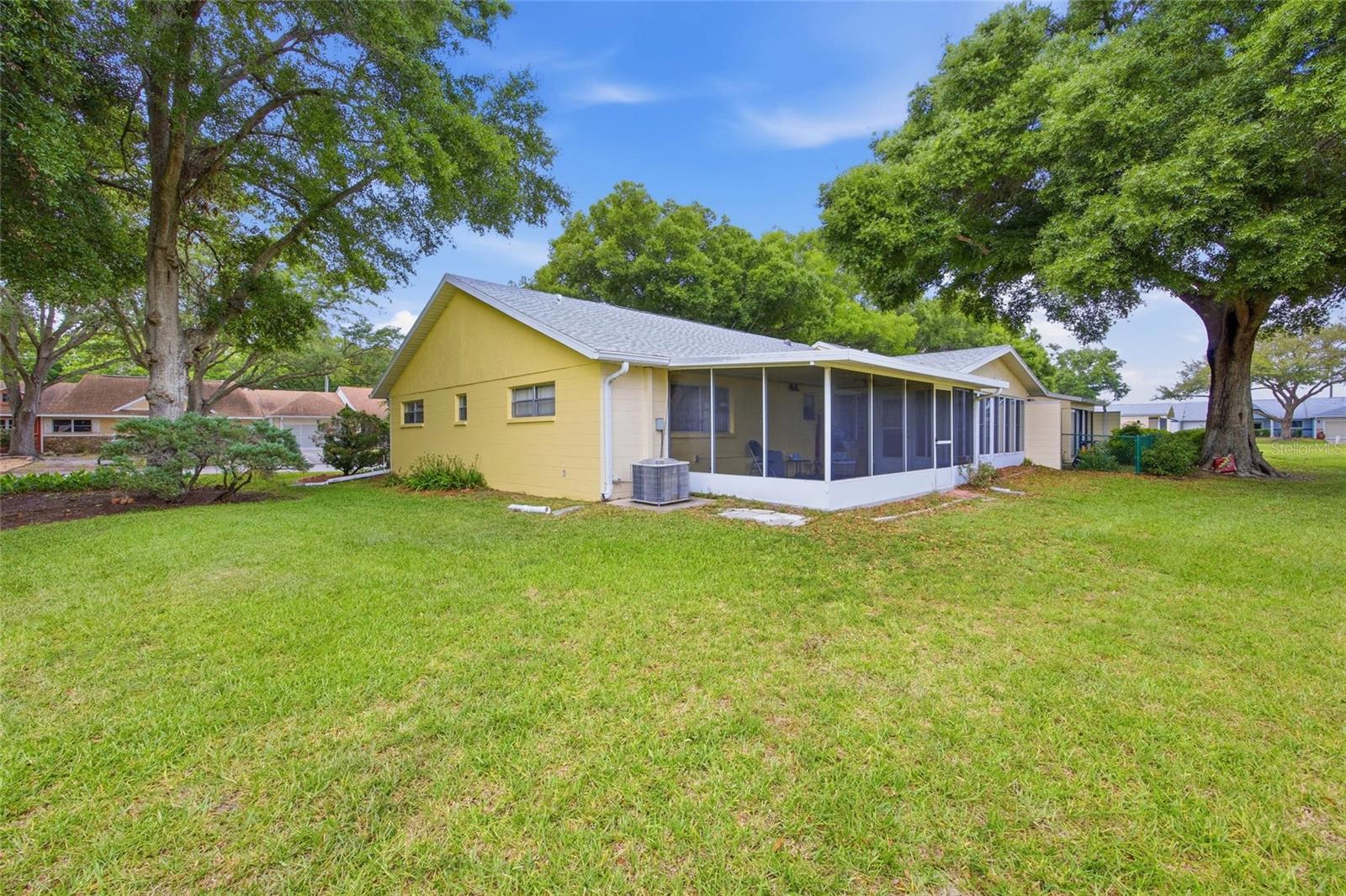 Image 31 of 42 For 9335 85th Terrace E