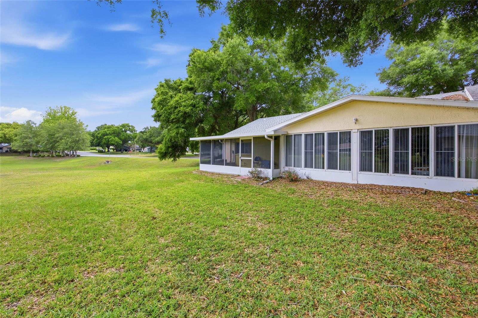 Image 33 of 42 For 9335 85th Terrace E