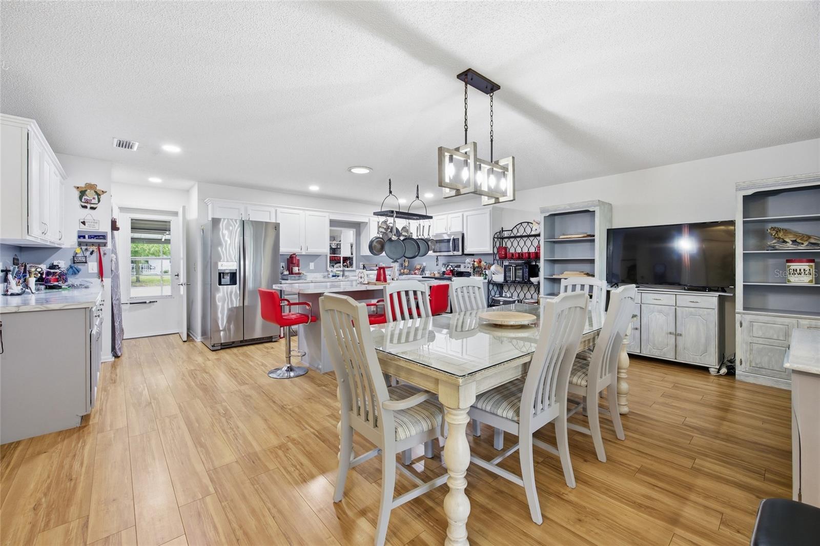 Image 6 of 42 For 9335 85th Terrace E