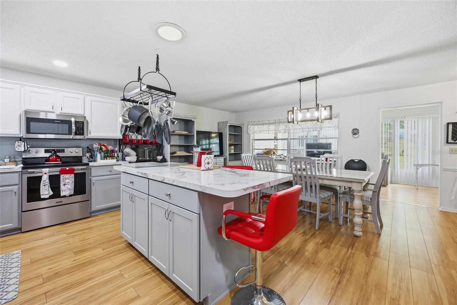 Image 9 of 42 For 9335 85th Terrace E