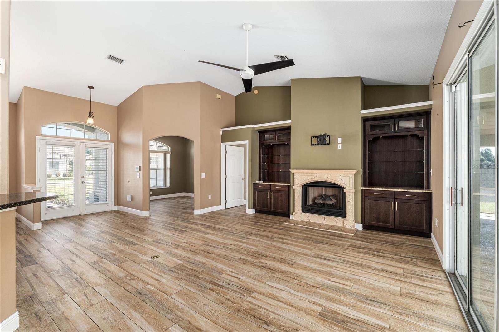 Image 14 of 90 For 5610 88th Place