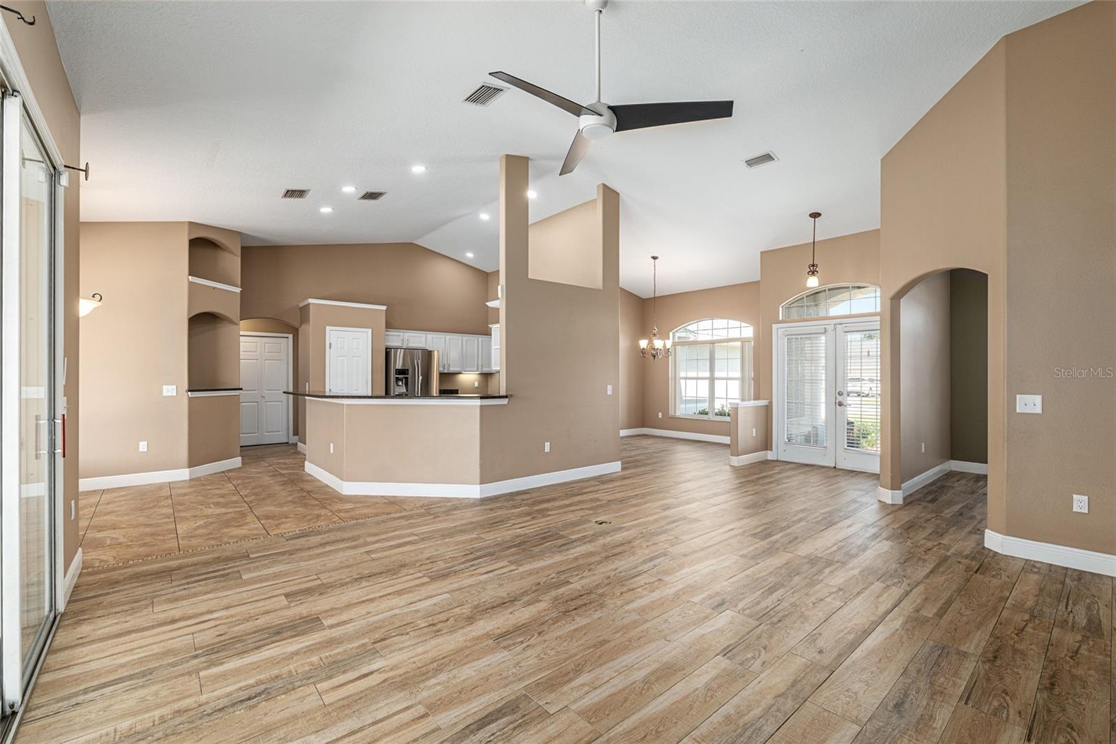 Image 16 of 90 For 5610 88th Place