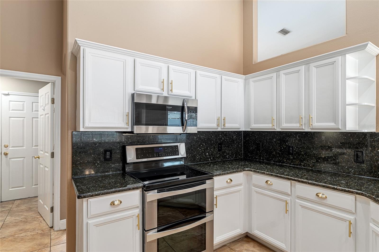 Image 31 of 90 For 5610 88th Place