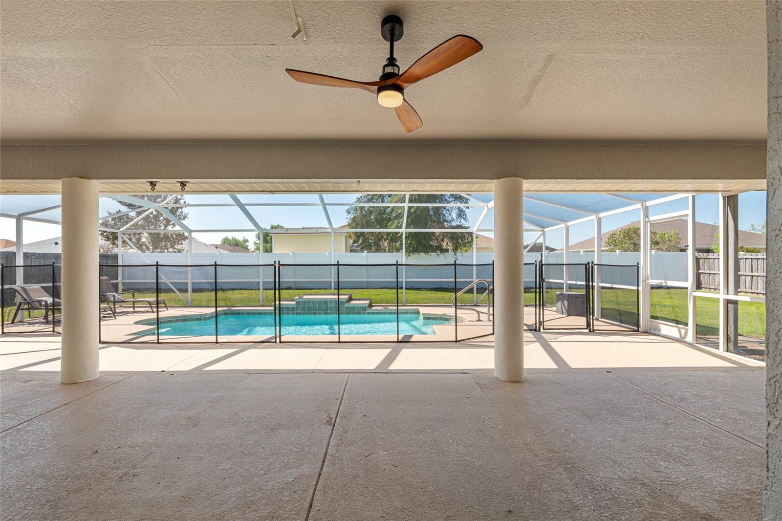 Image 56 of 90 For 5610 88th Place