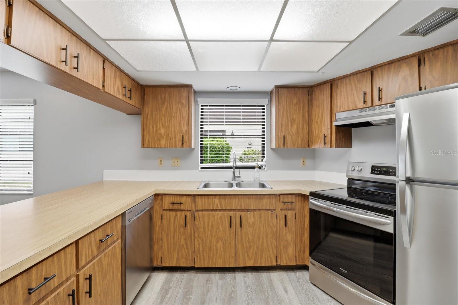 Image 10 of 44 For 54 Jamaica Street