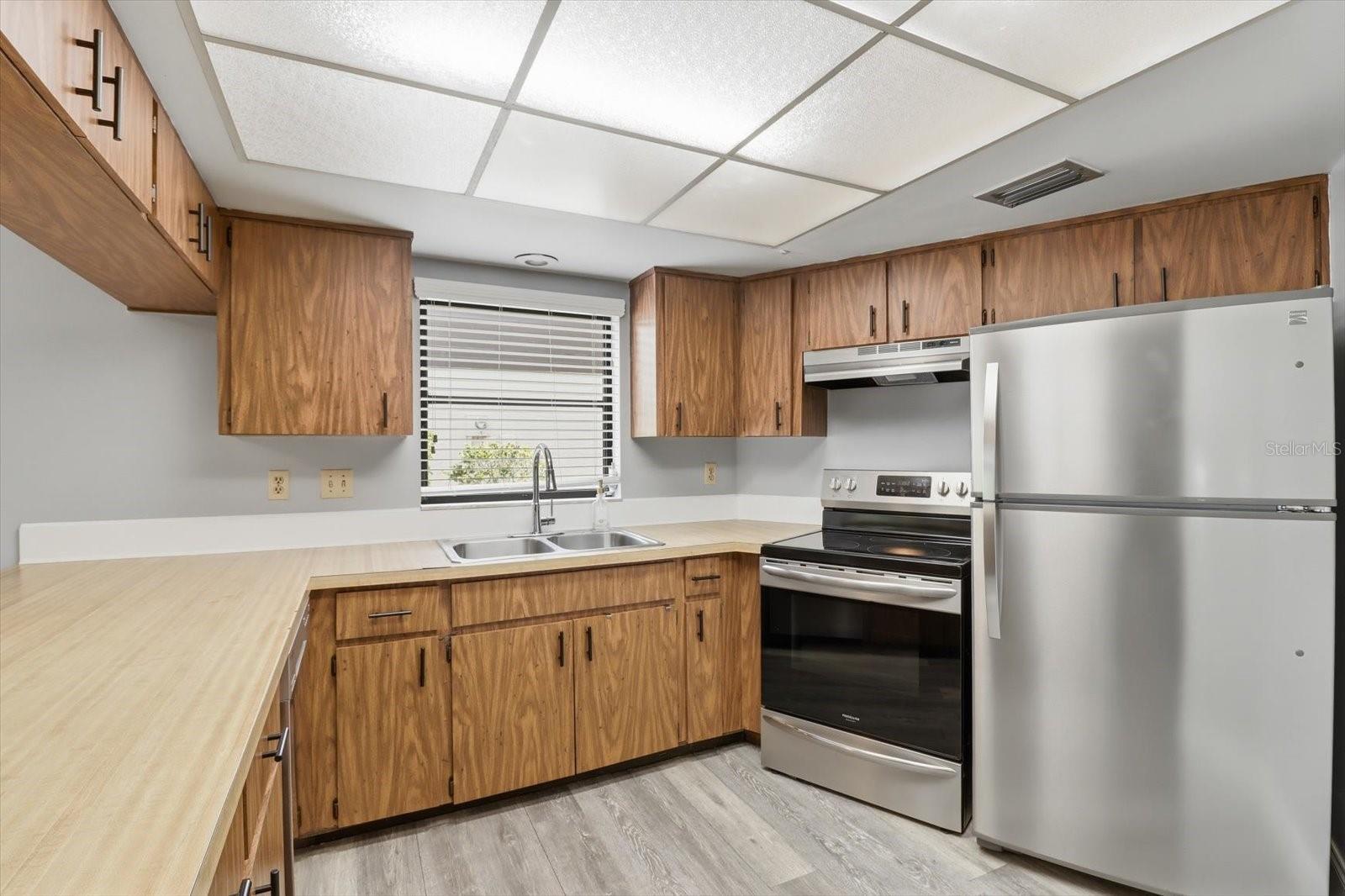 Image 12 of 44 For 54 Jamaica Street