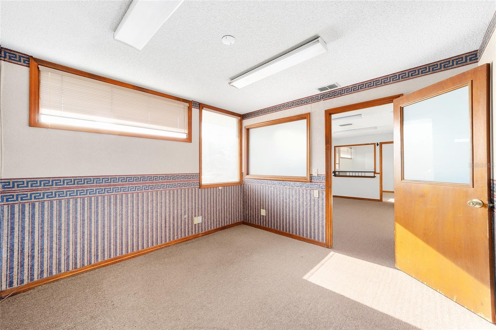 Image 6 of 6 For 2801 College Road 5