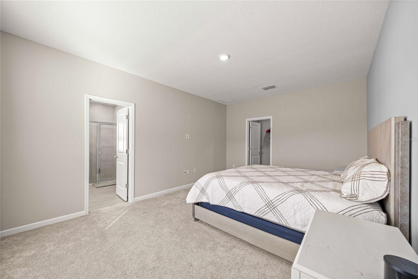 Image 16 of 47 For 1875 44th Court Road