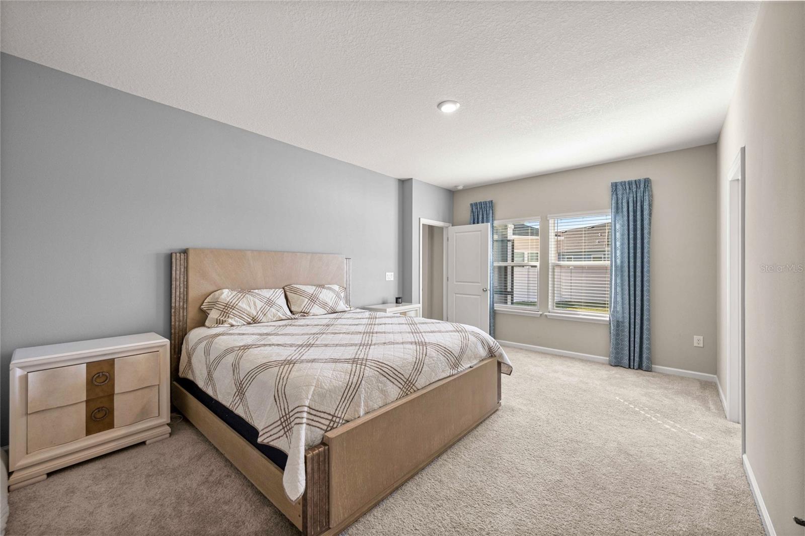 Image 17 of 47 For 1875 44th Court Road