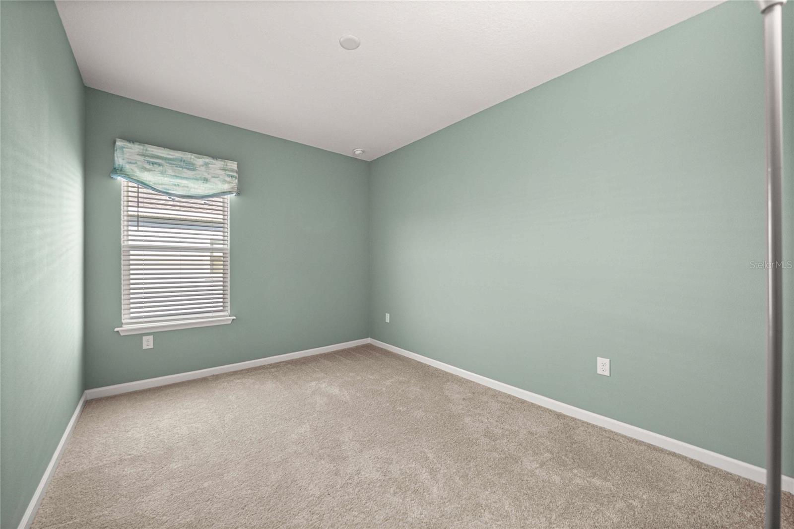 Image 25 of 47 For 1875 44th Court Road