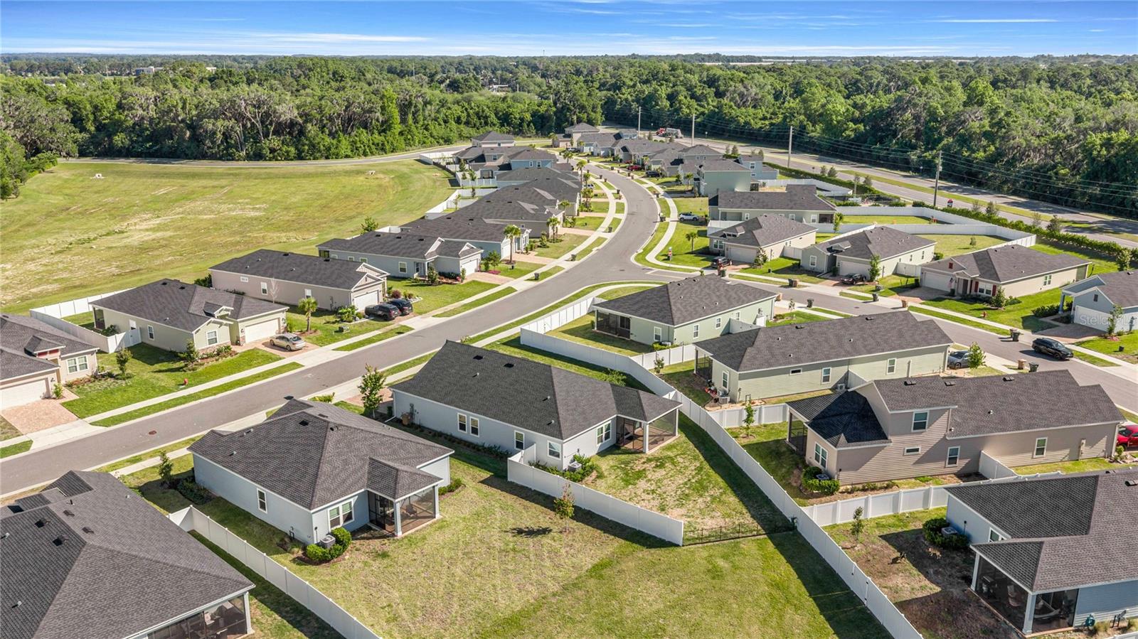 Image 33 of 47 For 1875 44th Court Road