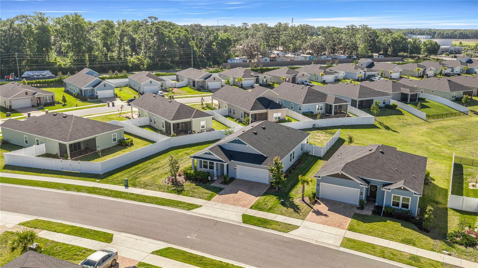 Image 34 of 47 For 1875 44th Court Road