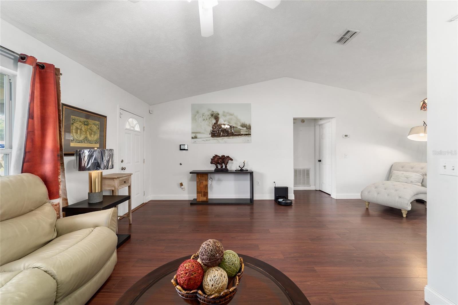 Image 15 of 49 For 33 Pecan Run Pass