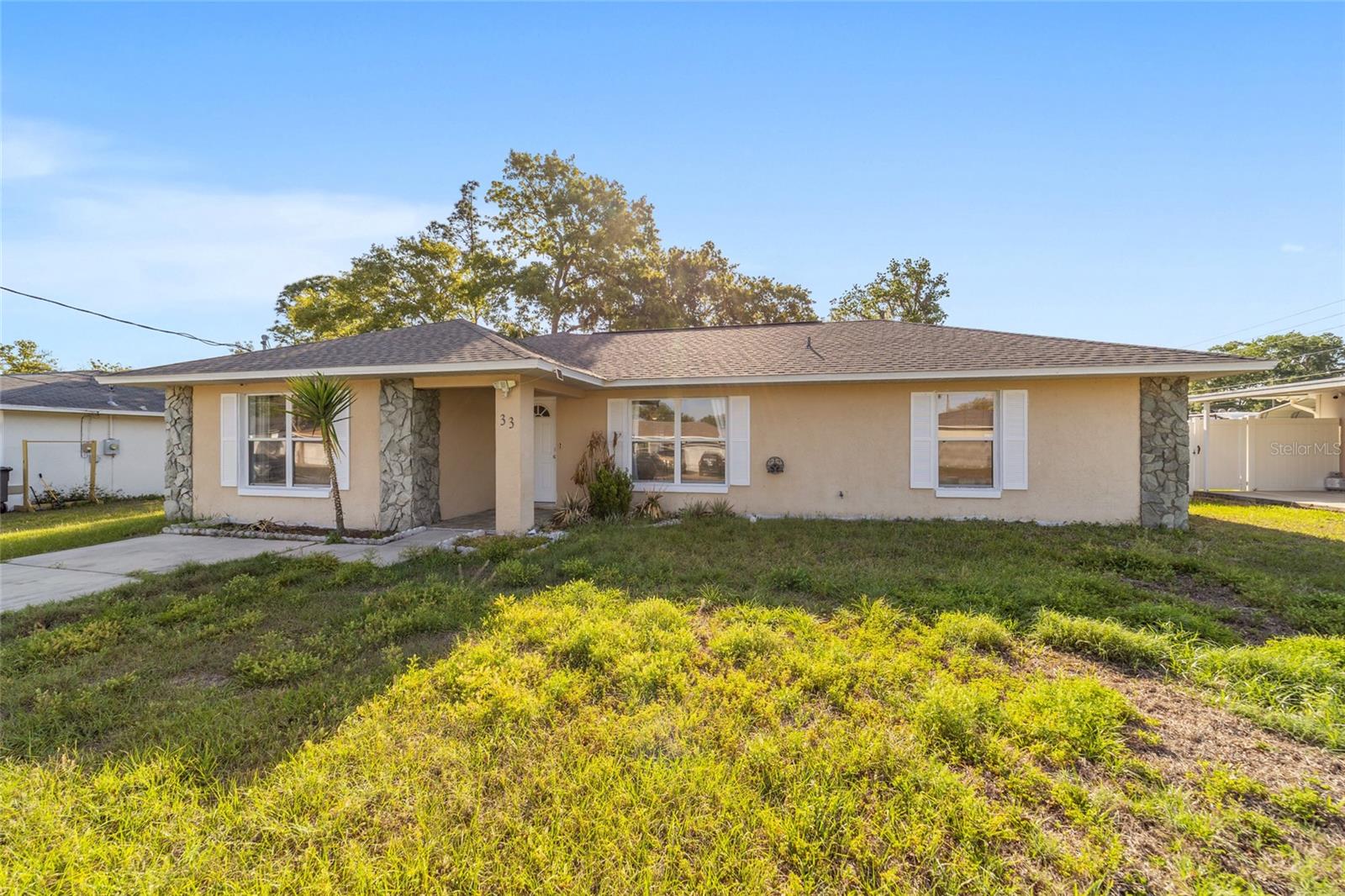 Image 2 of 49 For 33 Pecan Run Pass