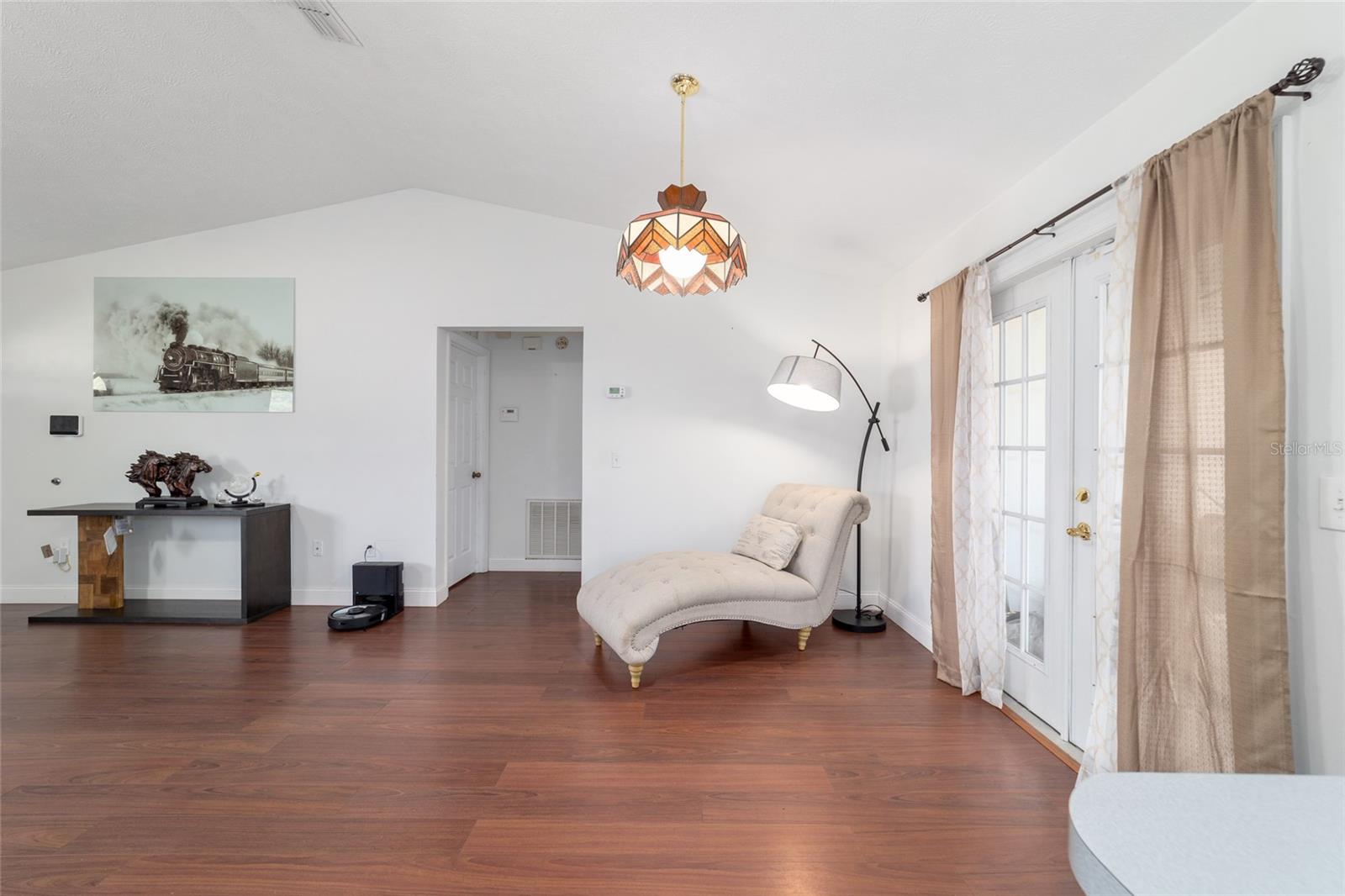 Image 22 of 49 For 33 Pecan Run Pass