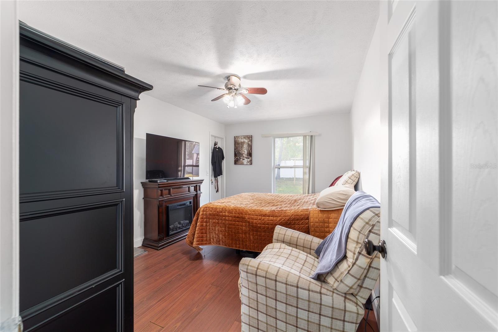 Image 28 of 49 For 33 Pecan Run Pass