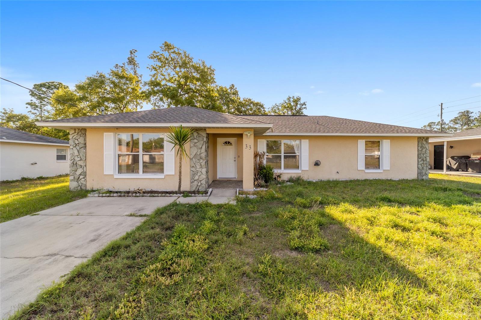 Image 3 of 49 For 33 Pecan Run Pass