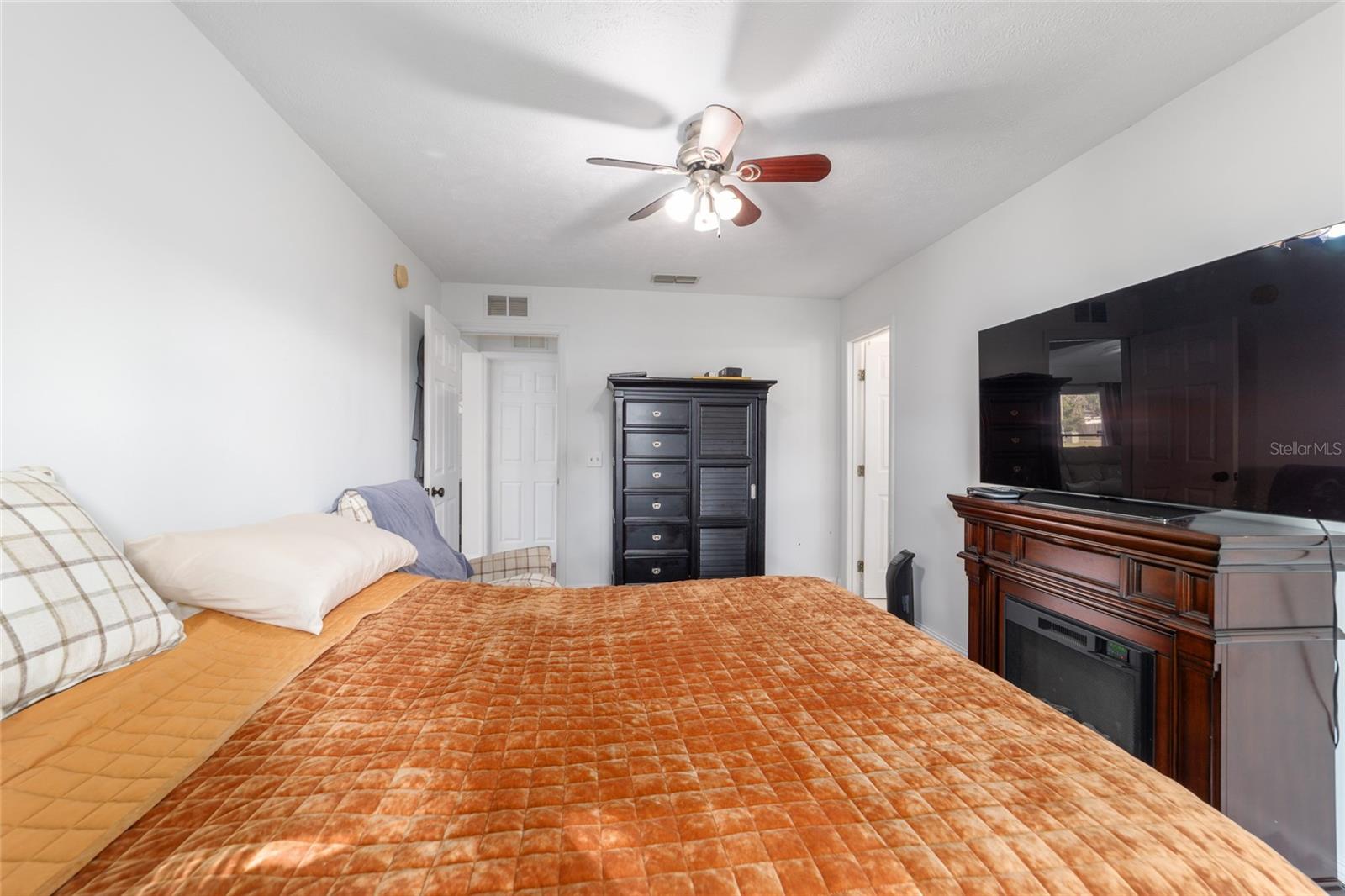 Image 31 of 49 For 33 Pecan Run Pass