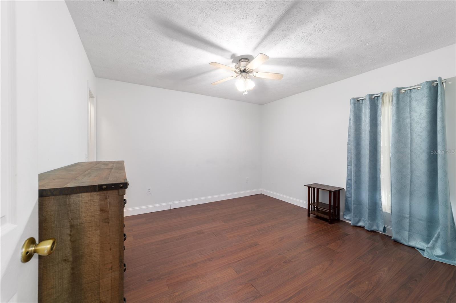 Image 36 of 49 For 33 Pecan Run Pass