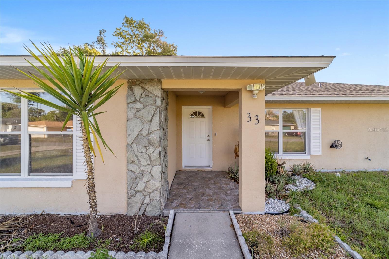 Image 5 of 49 For 33 Pecan Run Pass