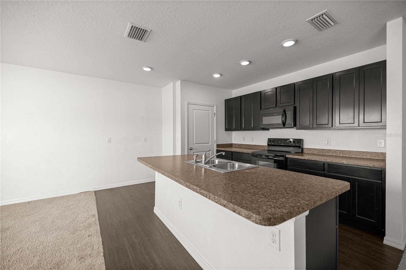 Image 10 of 28 For 3902 99th Street