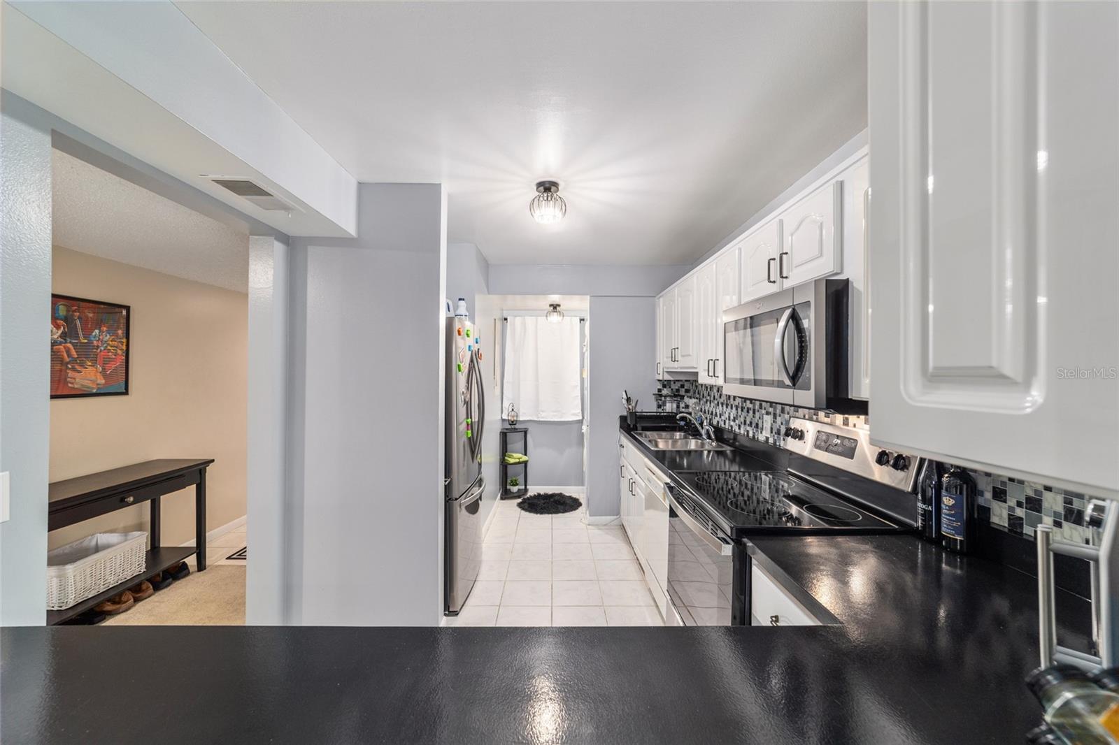 Image 16 of 38 For 2845 32nd Avenue B3