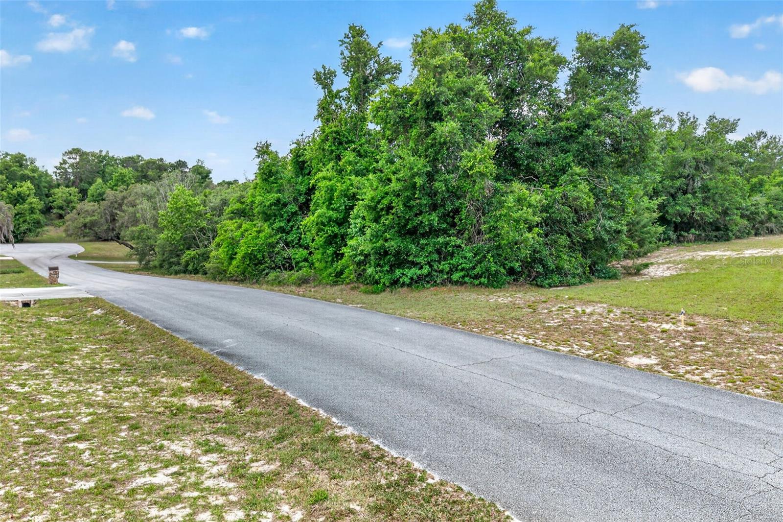 Image 9 of 15 For 1642 Valerie Point