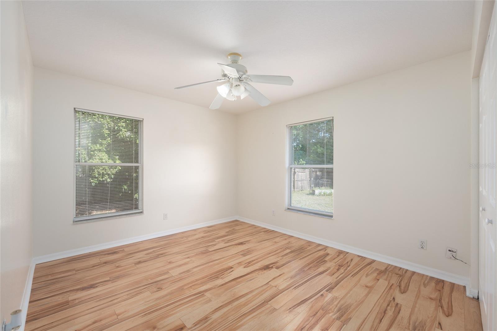 Image 24 of 31 For 1868 127th Place