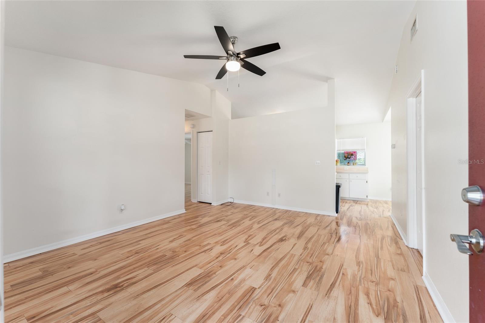 Image 7 of 31 For 1868 127th Place