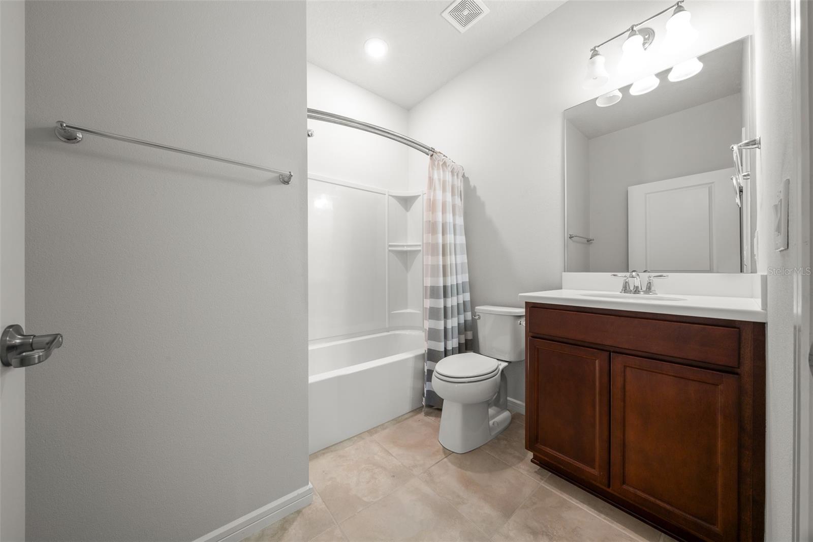 Image 19 of 32 For 5947 93rd Circle