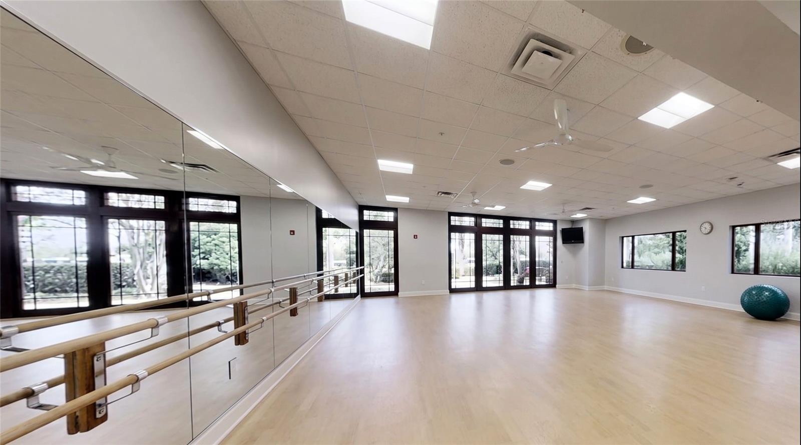 Image 28 of 32 For 5947 93rd Circle