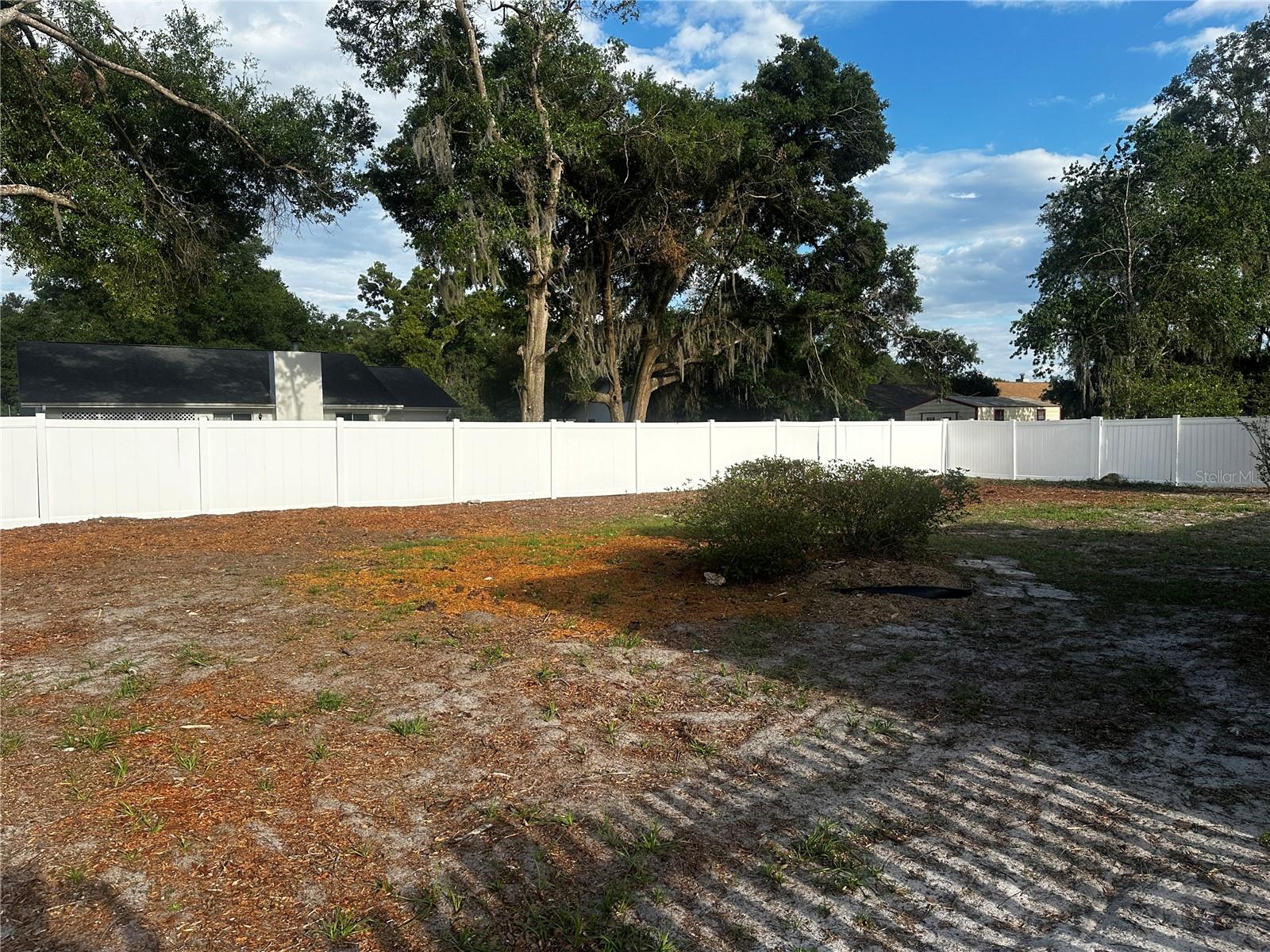 Image 4 of 28 For 10061 74th Terrace