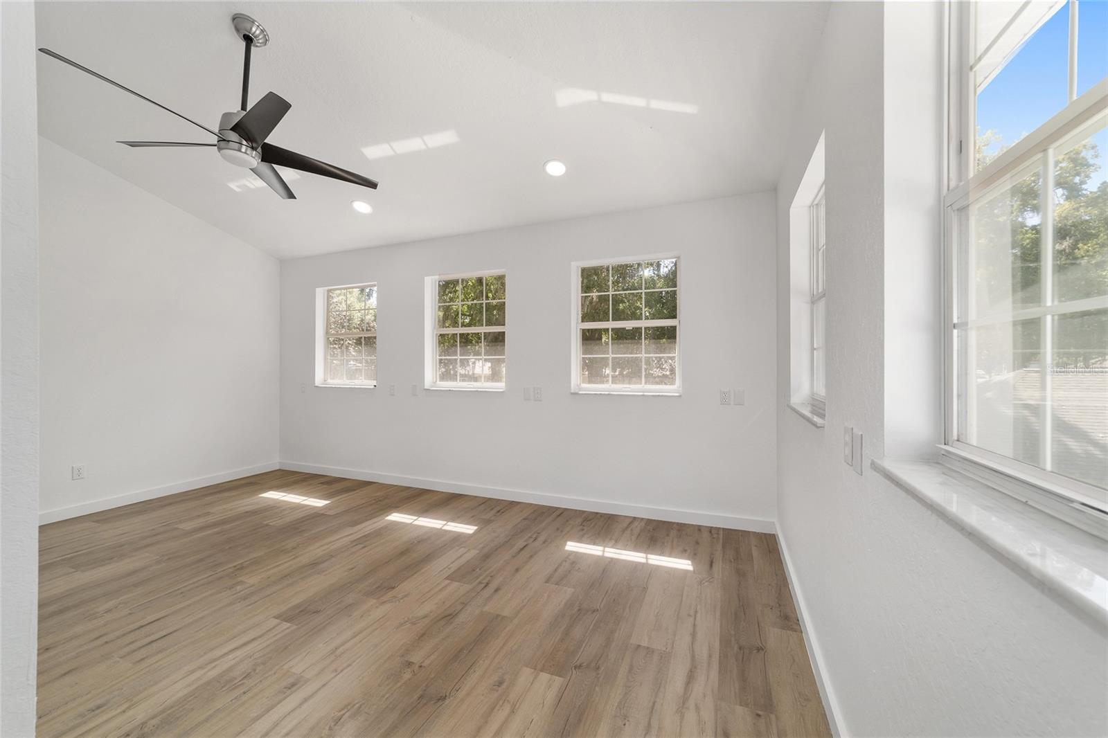 Image 33 of 43 For 1628 29th Terrace