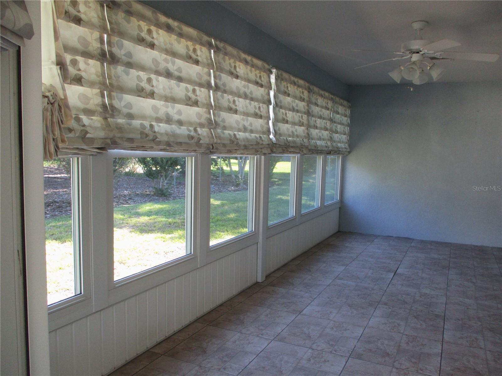 Image 19 of 75 For 11565 138th Place