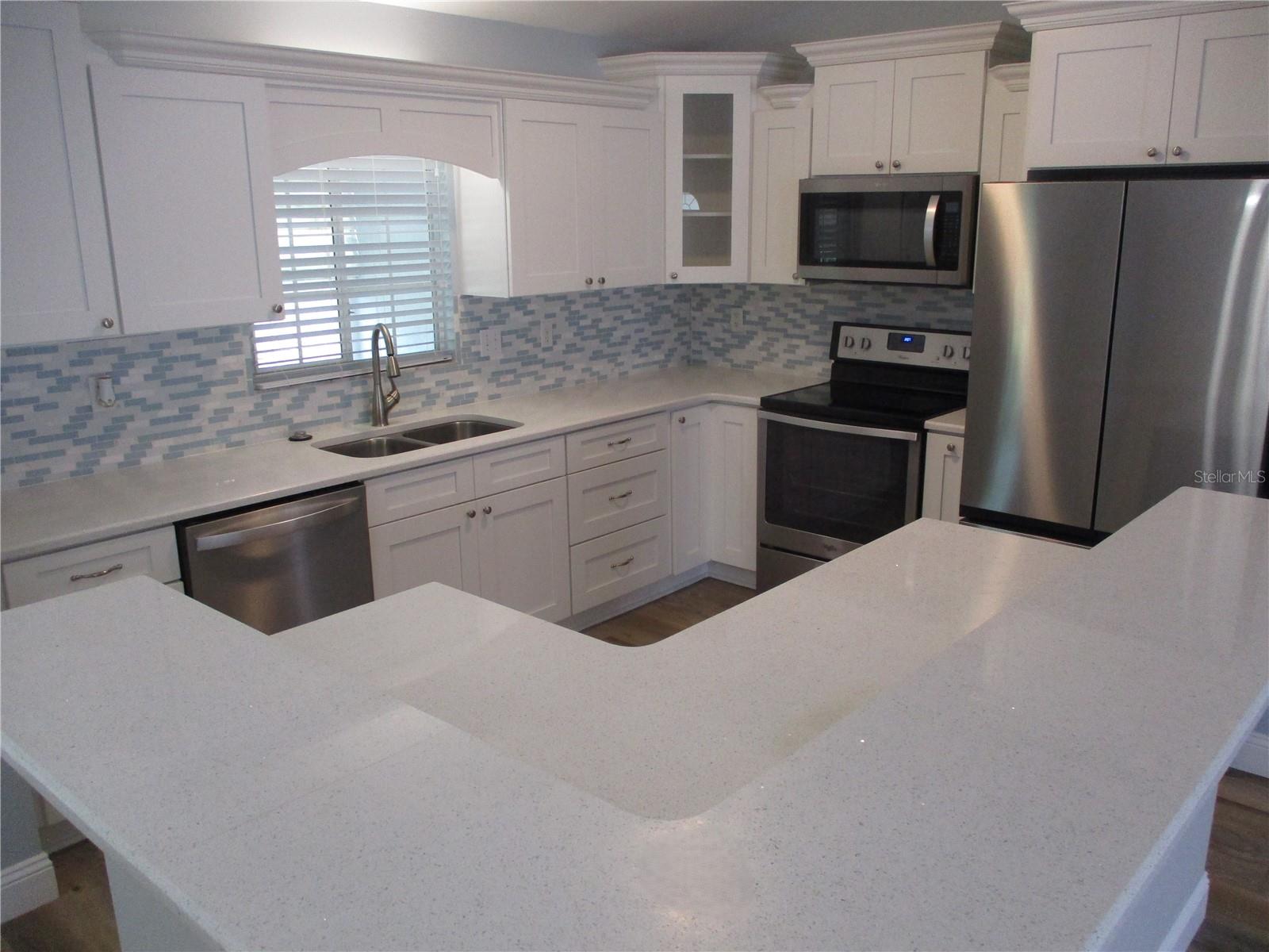 Image 3 of 75 For 11565 138th Place