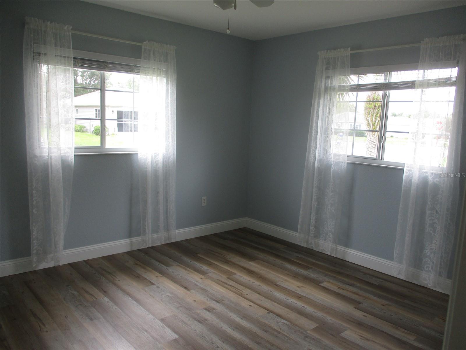 Image 30 of 75 For 11565 138th Place