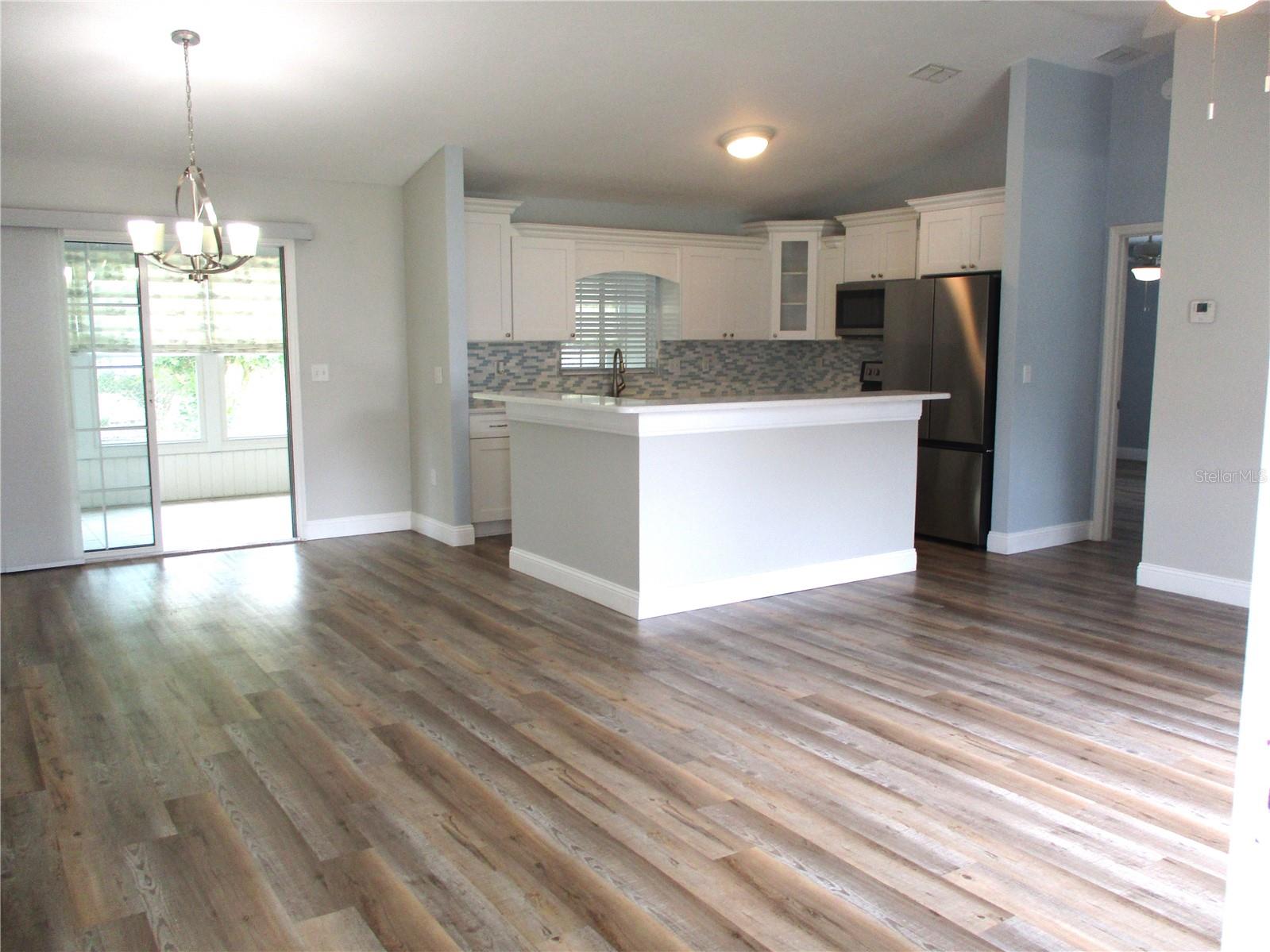 Image 4 of 75 For 11565 138th Place
